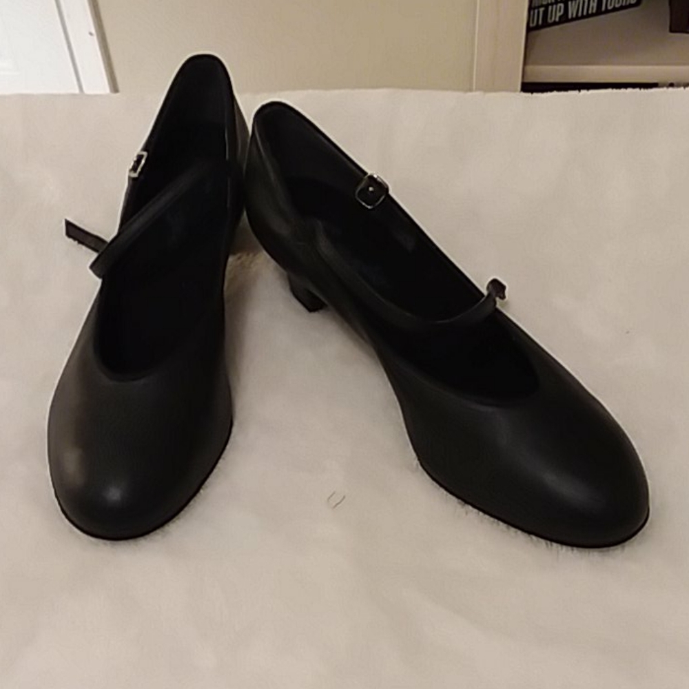 Capezio Dance Shoes - Like New